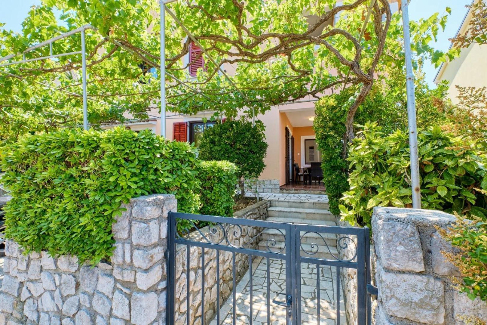 Apartments Ady Малий Лошинь Екстер'єр фото